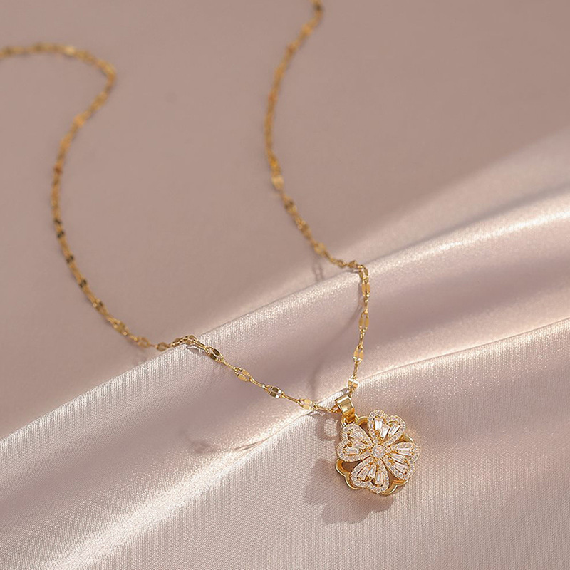 Clover necklace outlet gold