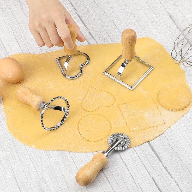 1pc Pasta Cutter Wheel, Ravioli Cutter Wheel With Long Wooden