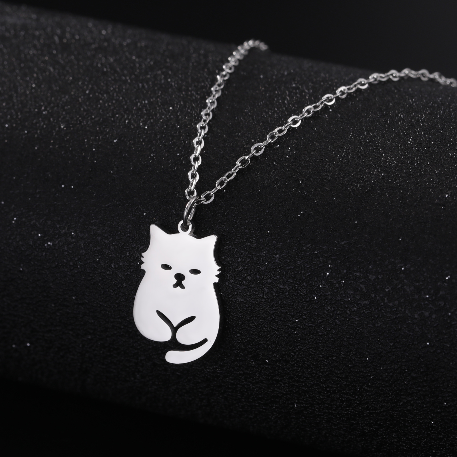 Kitten necklace store