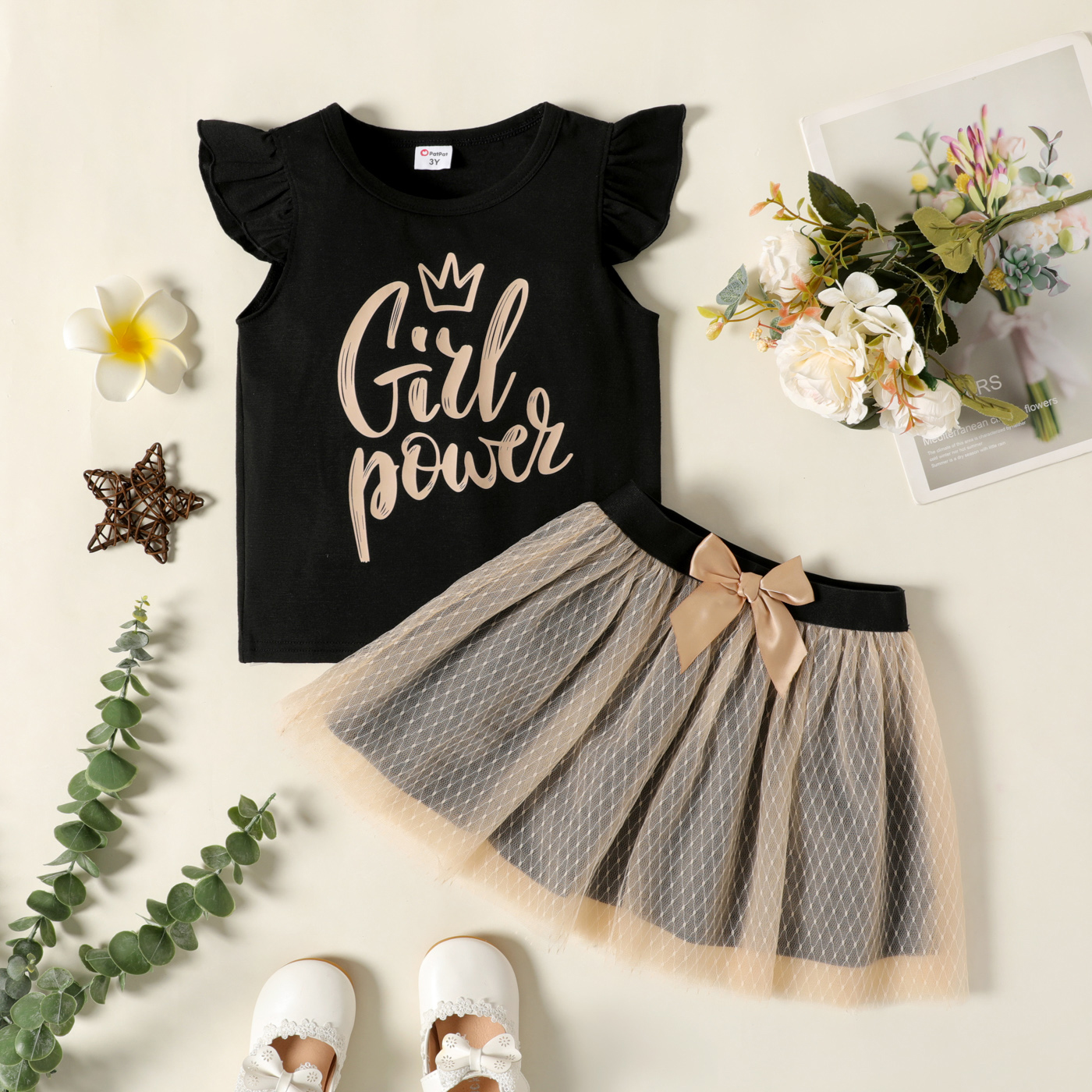 2pcs Toddler Girl Letter Print Bowknot Design Short-sleeve White Tee and Polka dots Shorts Set