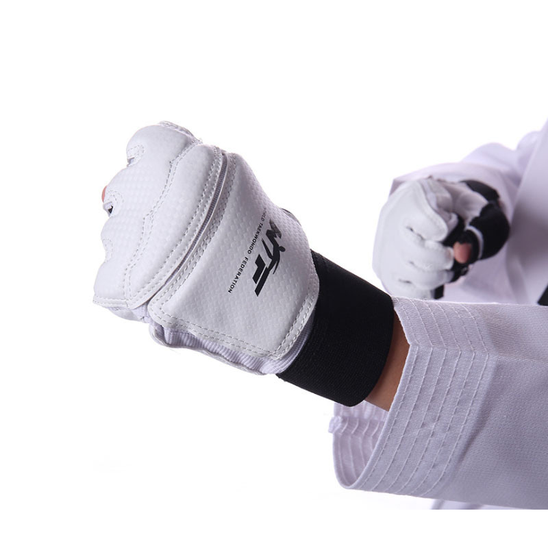 ultimate taekwondo protection gear handguards foot protectors and more for sanda training and match play