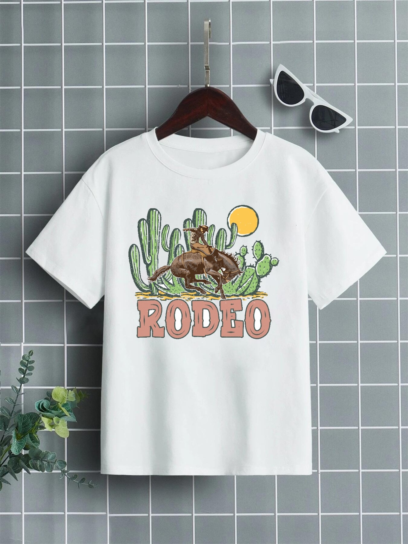 Camiseta para niños for Sale con la obra «Personaje de dibujos animados de  vaquero de cactus saguaro» de TammyWinandArt
