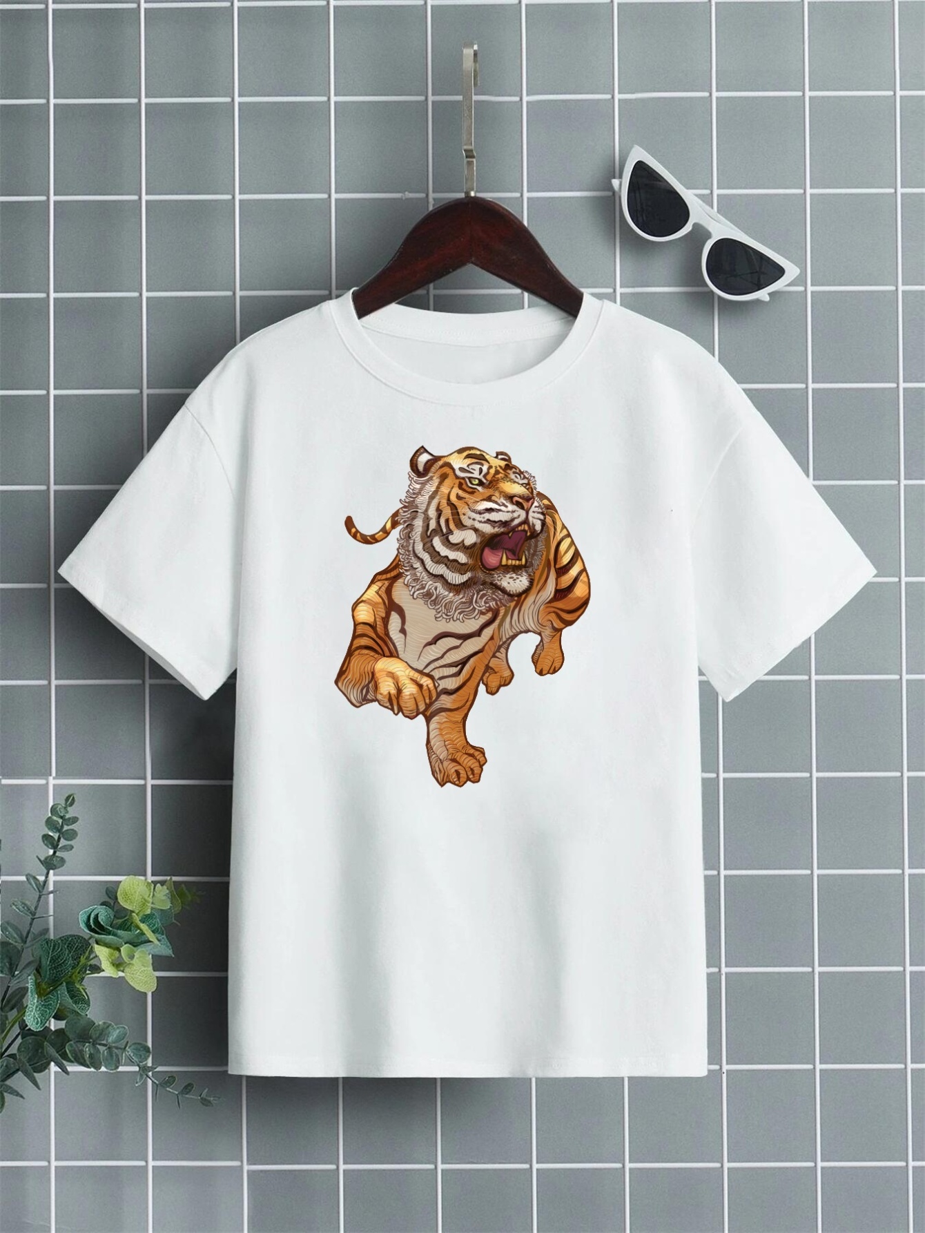 T-Shirt For Boys In Tiger Design main image 0