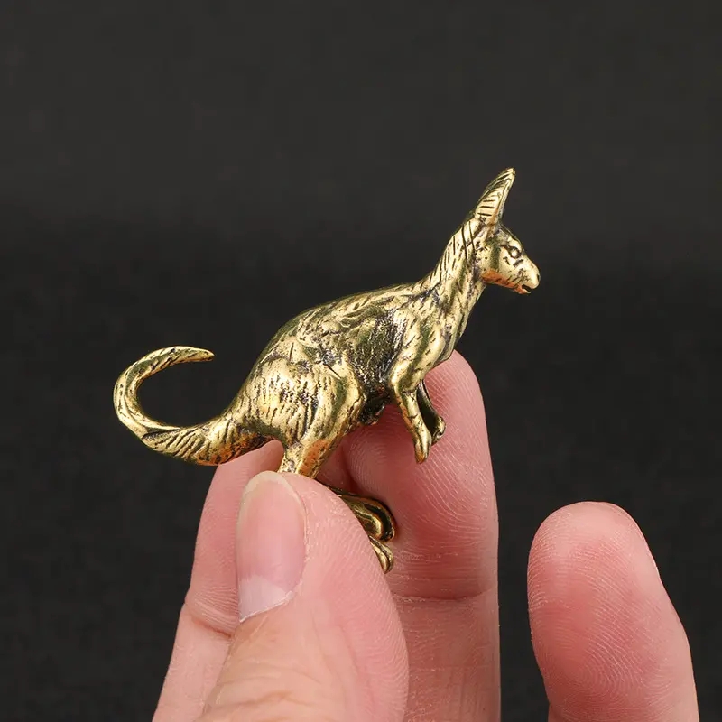 

1pc Brass Kangaroo Decoration Retro Mini Statue Fun Antique Play Tea Pet Desktop Decoration Crafts