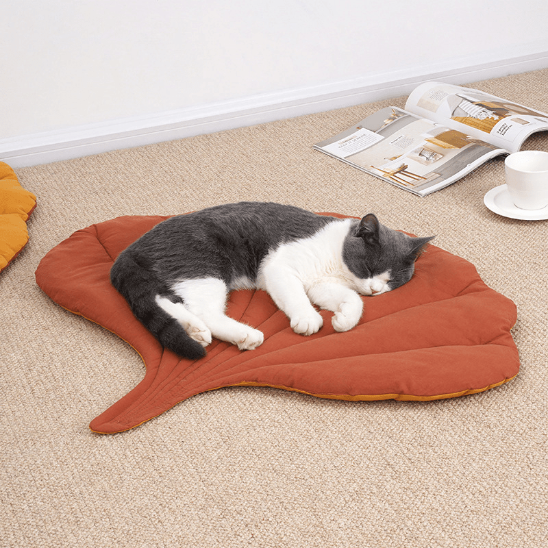 Leaf Shape Soft Dog Bed Mat Washable Non-slip Room Decor Floor Rug for  Medium Small Dogs and Cats Kennel Pad 