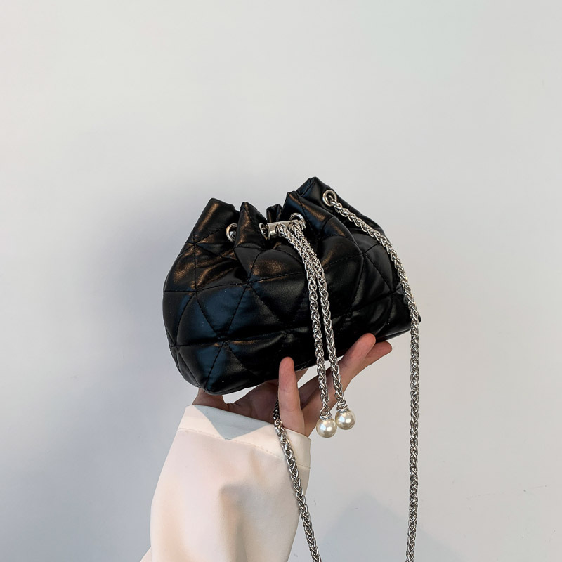 Mini black fashion pu handbag with pendant