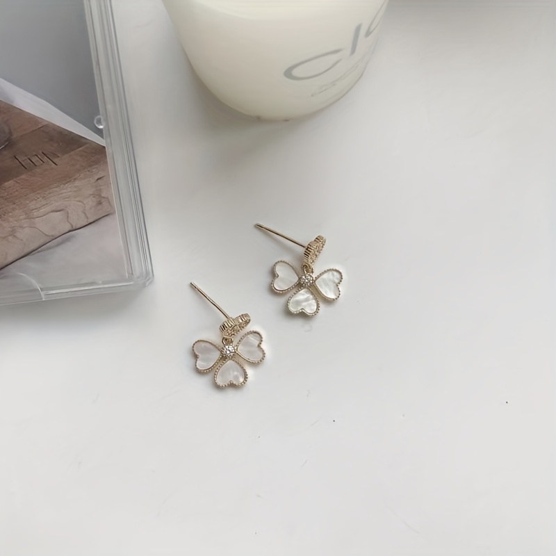 Four Leaf Clover Earrings for Women 18K Rose Gold Plated Stainless Steel  Lucky 4 Leaf Ear Studs Jewelry Gift for Mother and Daughter (White & Rose