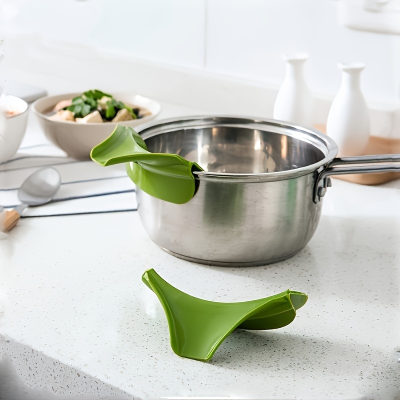 Kitchen Accessories Anti-spill Silicone Slip on Pour Soup Spout Funnel for  Pots Kitchen Gadgets.