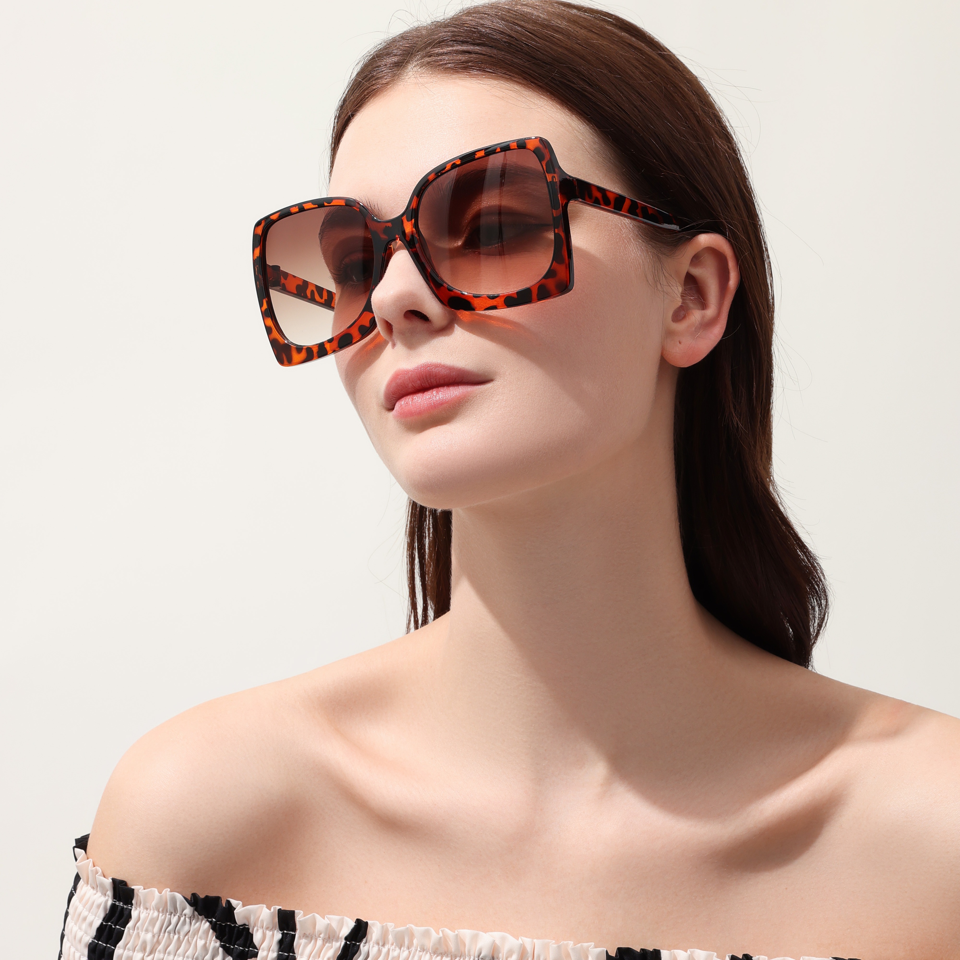  Irregular Small Rectangle Sunglasses Women Vintage