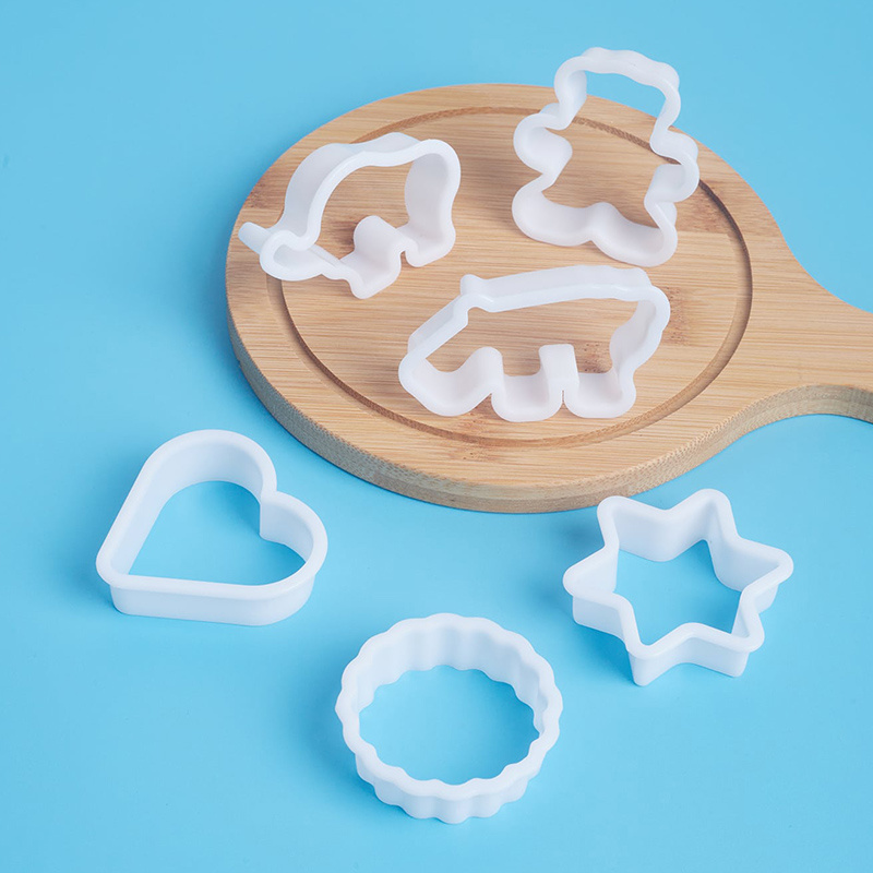 6Pcs/set Kitchen Tool Biscuit Cutters Animal Shaped Plastic Cookie Pastry  Fondant Moulds Biscuit Mold For