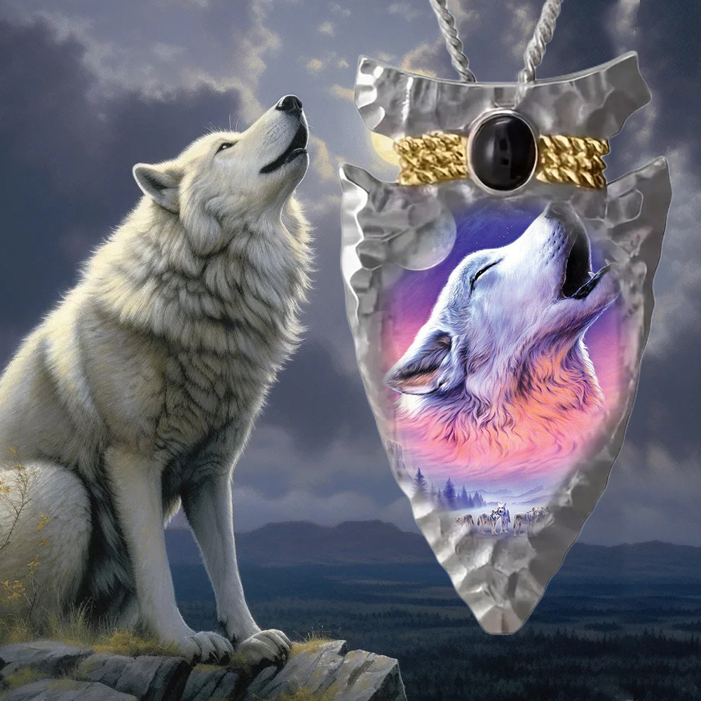 Wolf moonstone store necklace