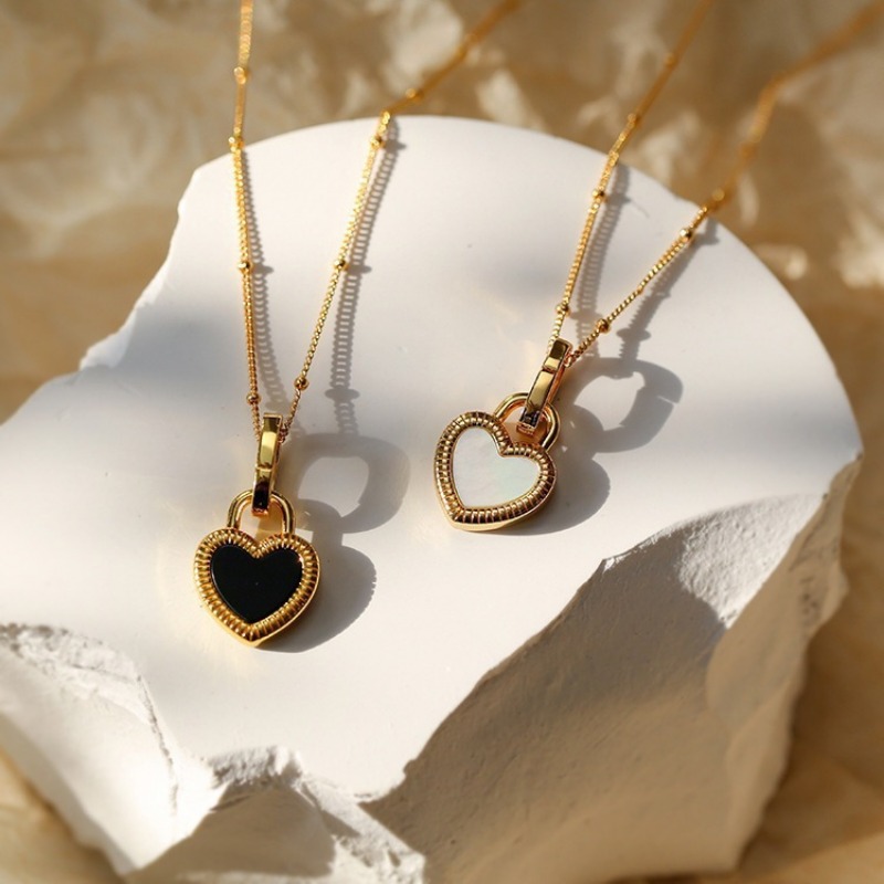 Fashion Simple Black Love Heart Pendant Necklace Clavicle Chain - Temu