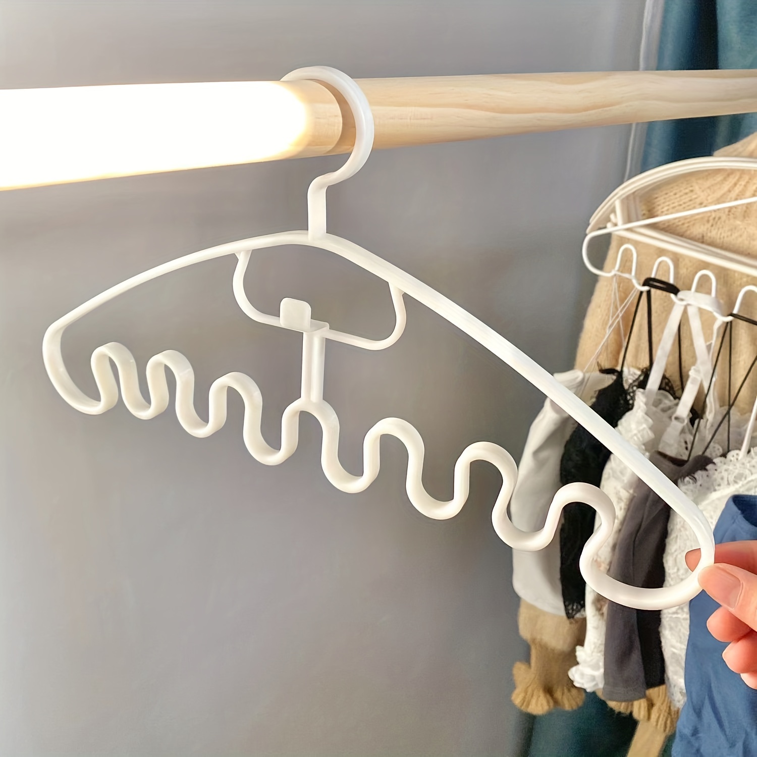 Plastic Clothes Hangers Multifunctional Wave Shaped Hanger - Temu