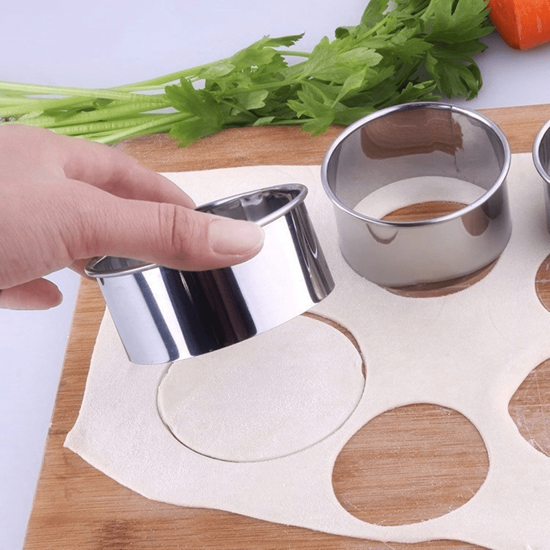 12PCS Stainless Steel Biscuit Mold Dumpling Skin Cutting Mold DIY Biscuit  Pastry Cake Baking Tools Kitchen Baking Gadget