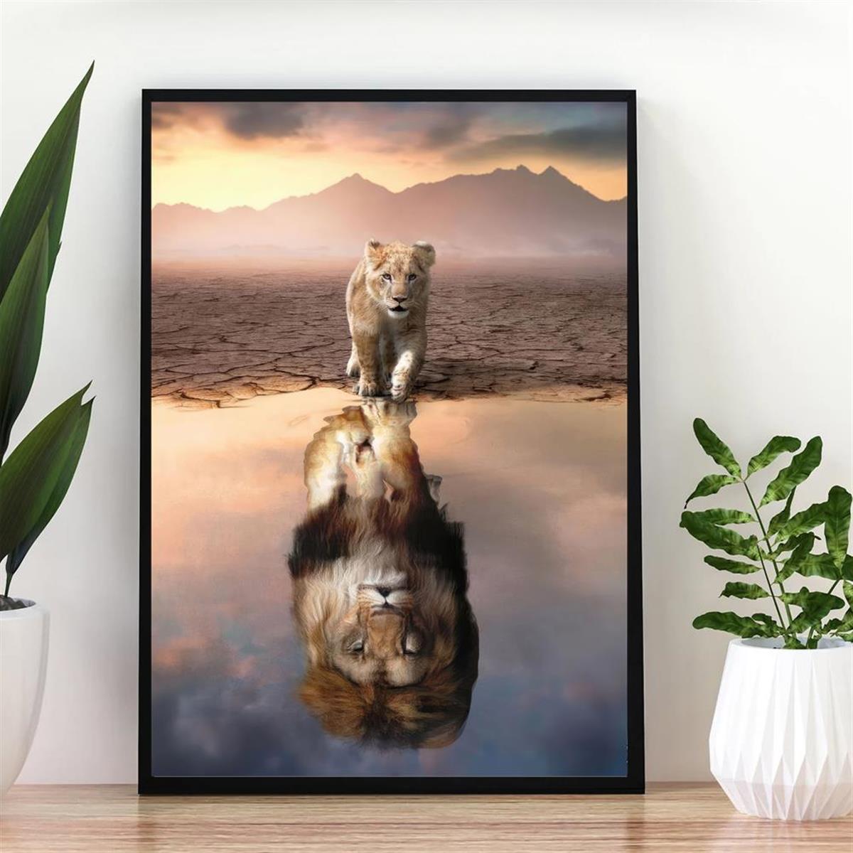 ライオンが水面に映る美しい風景の絵が描かれたキャンバスポスターです