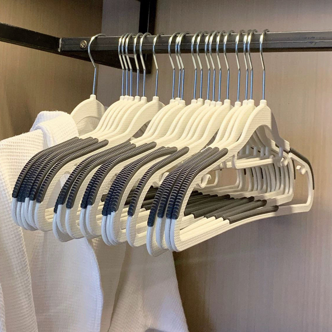 Non-Slip Space-Saving Rubberized Plastic Hangers, Cream