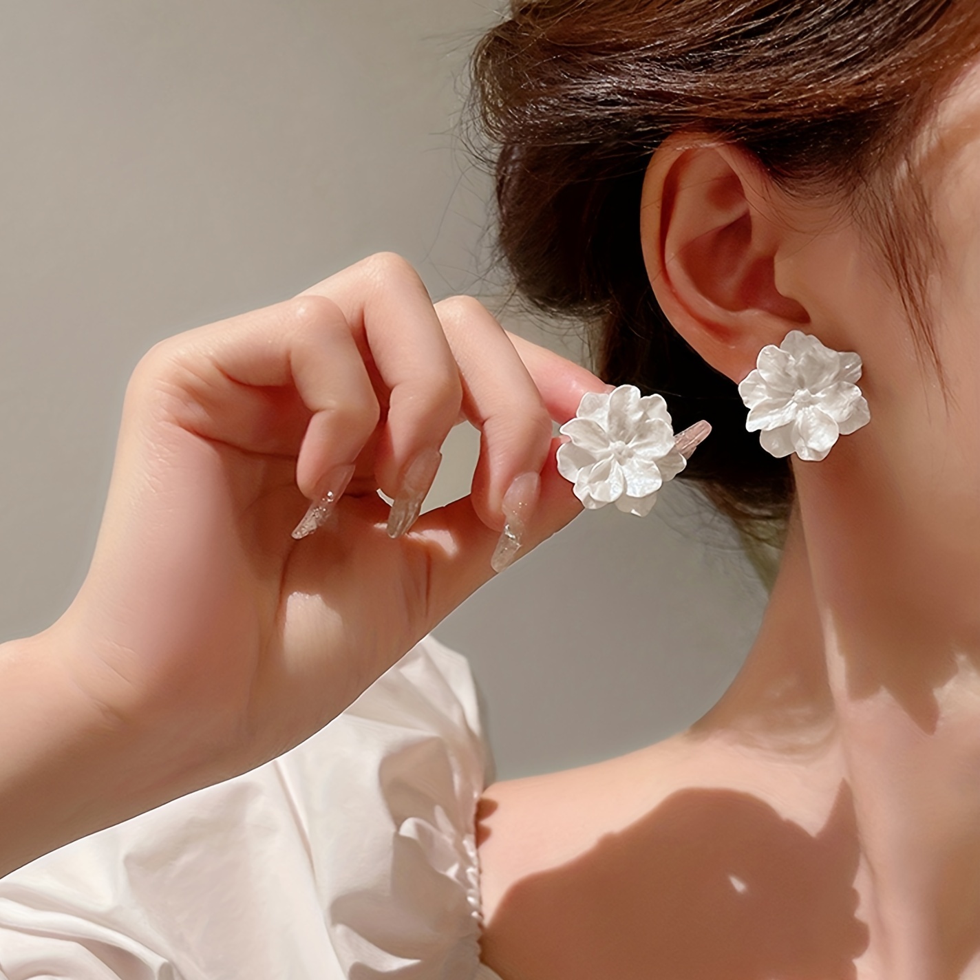 GARDENIA FLOWER EARRING