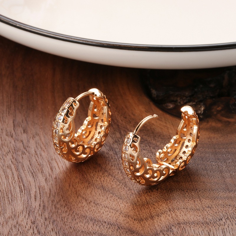 Girl's Hollow Wave Earrings Birthday Gift