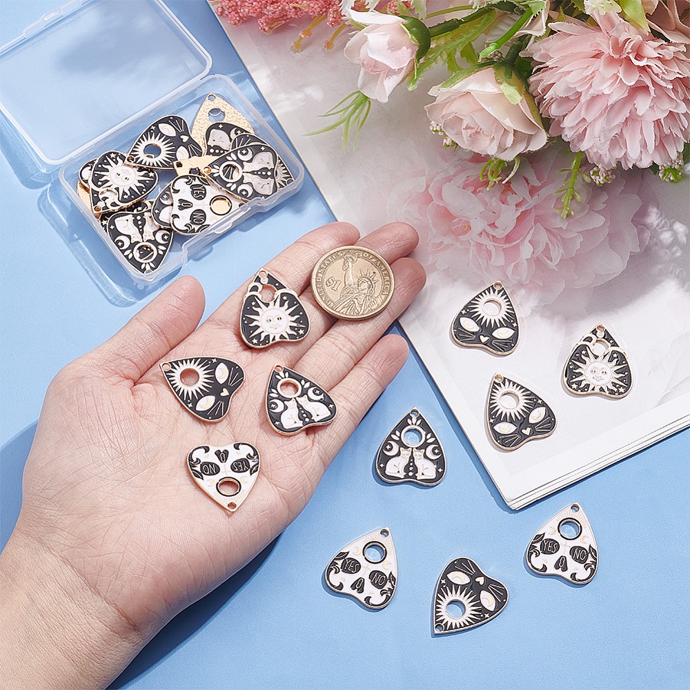 1Box/24Pcs 4 Styles Mixed With Black And White Golden Plated Heart-shaped  Charms Alloy Enamel Pendants Light Golden Heart With Cat Moon And Sun Patter