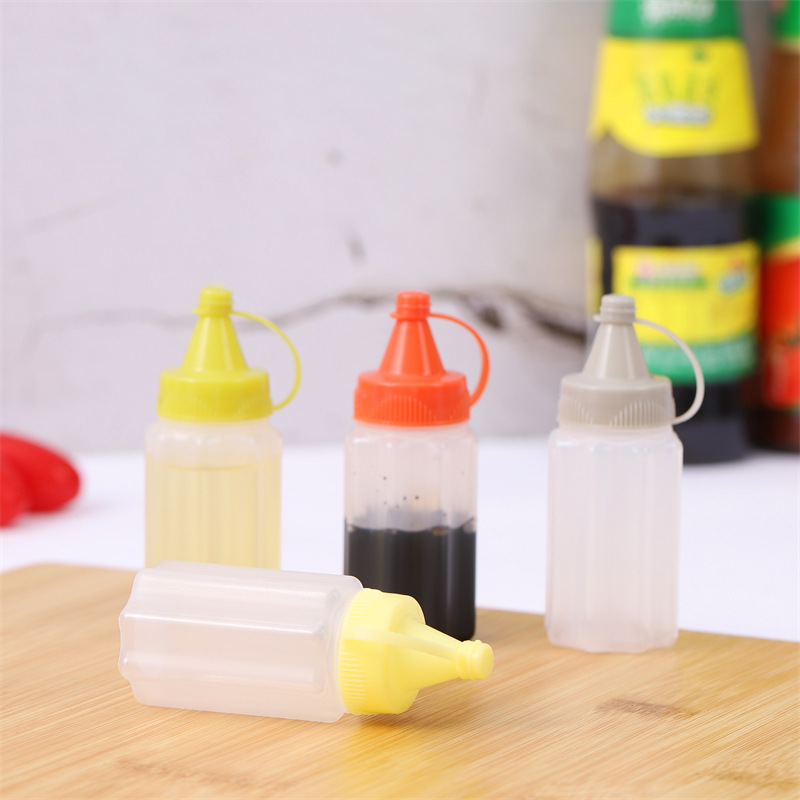 4pcs Plastic Mini Dressing Container Salad Dressing Container Outdoor  Portable BBQ Seasoning Bottle Kitchen Tools