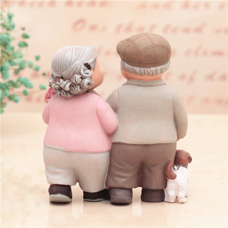 Resin Ornaments, Walking, Old People, Holiday Decorations, Old Men And Old  Ladies, Good Times, Along The Way, There Are Your Grandparents Ornaments,  Wedding Birthday Gifts, Room Decoration, Aesthetic Room Decor, Home  Decoration