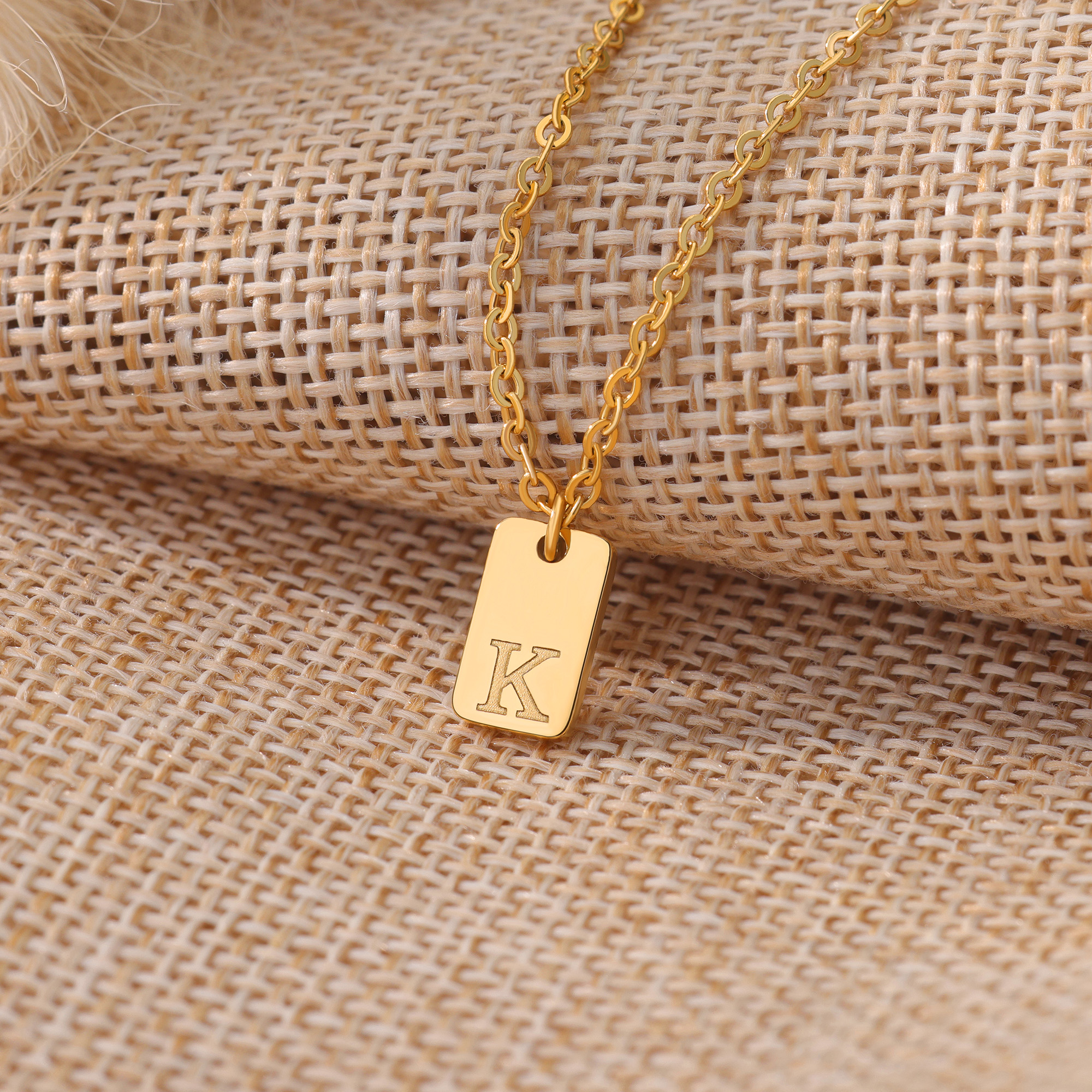 Tiny Square Initial Letter Necklaces Formen And Women, Golden Plated  Stainless Steel Engraved Letter Necklace Aesthetic Birthday Jewelry - Temu  Australia