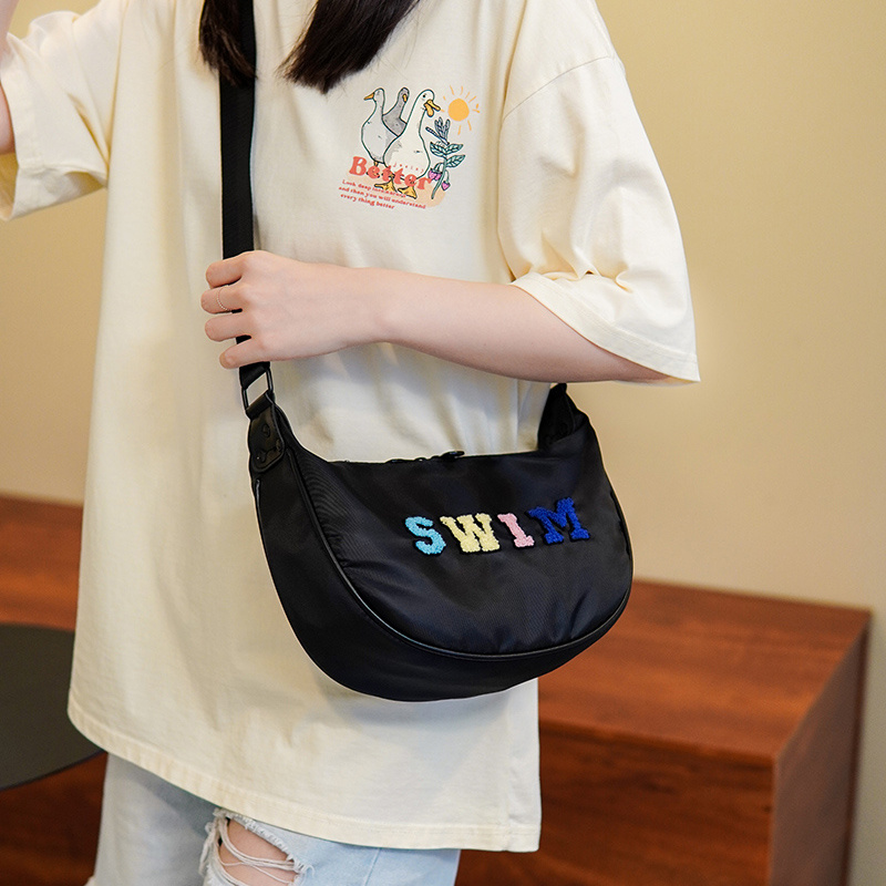 1pc Solid Color Letter Pattern Single Shoulder Bag For Women