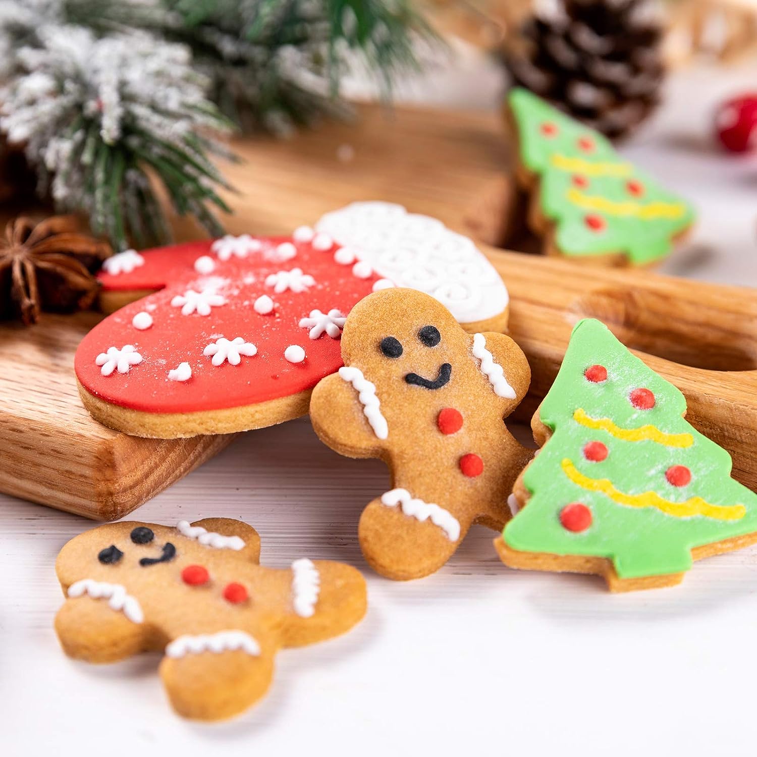 2024 Christmas Cookie Cutter Gingerbread Man Tree Elk Biscuit Molds DIY  Cake Decorating Tools Xmas Baking Mold Cookie Embosser - AliExpress