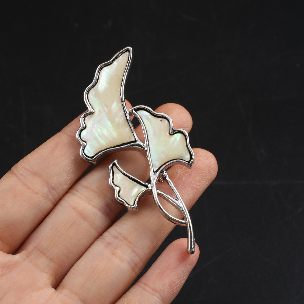 Ginkgo brooch store