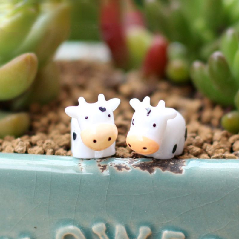 Small Yellow Cow 2pcs - Tiny Resin Miniatures Figurines - Moss Kit Accessories Handcrafted