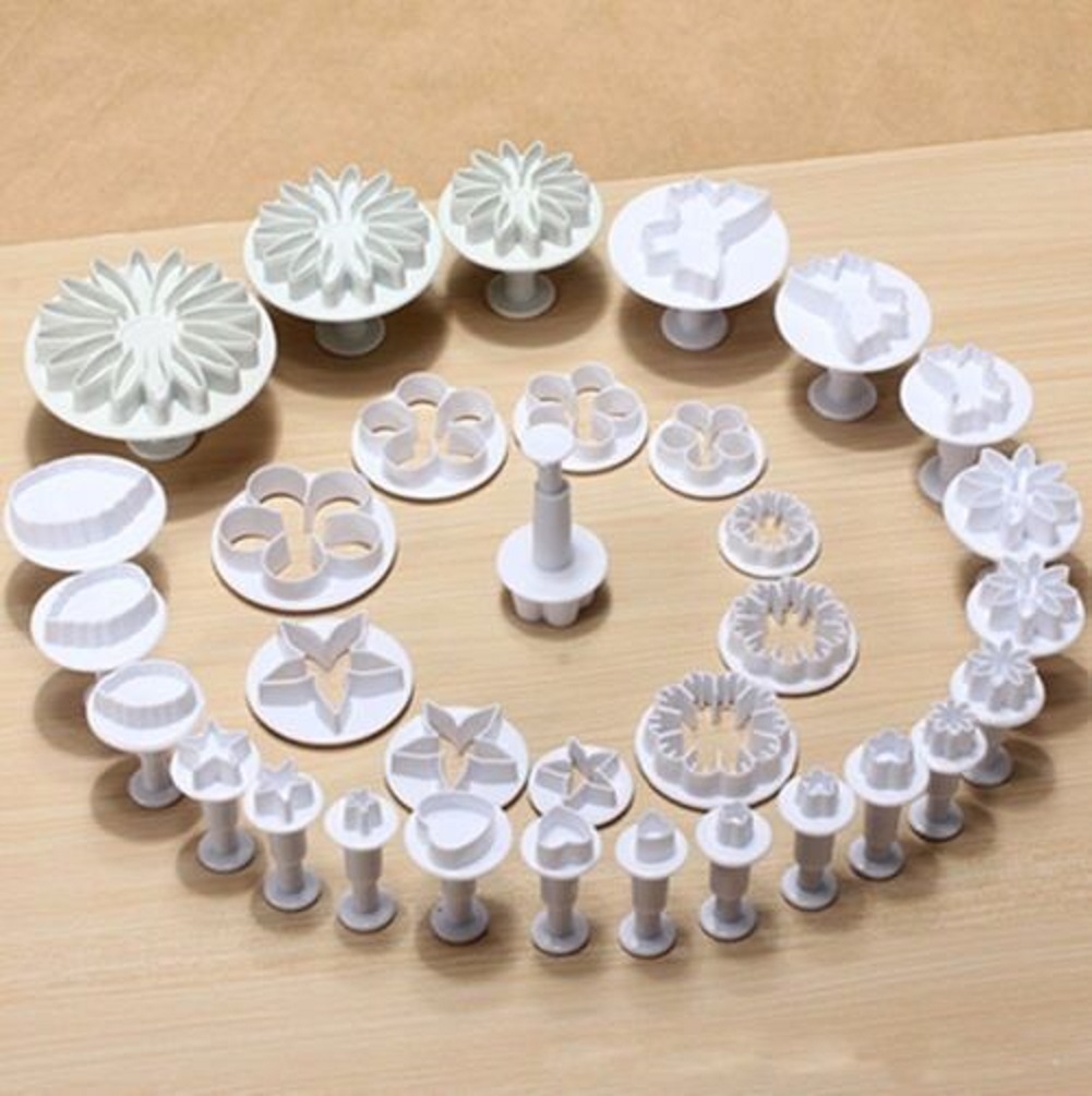 33pcs fondant cutter cake tools cookie mold cookie plunger cutters biscuit mould diy craft 3d bakeware sets new mold dessert maker bakingtool details 3