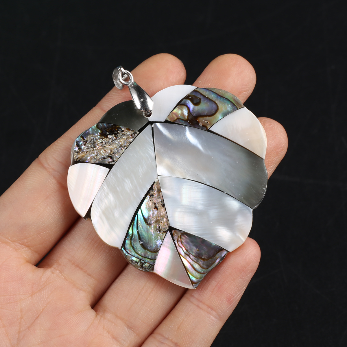 

1pc Natural Shell Pendant Handmade Leaf Shape Charm For Jewelry Making Diy Women Necklace Accessories 5.3x4.7cm