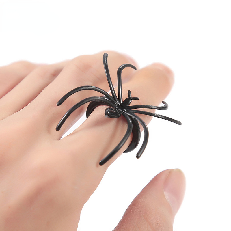 Gothic Punk Spider Webs Opening Ring Dark Animal Trick Toys