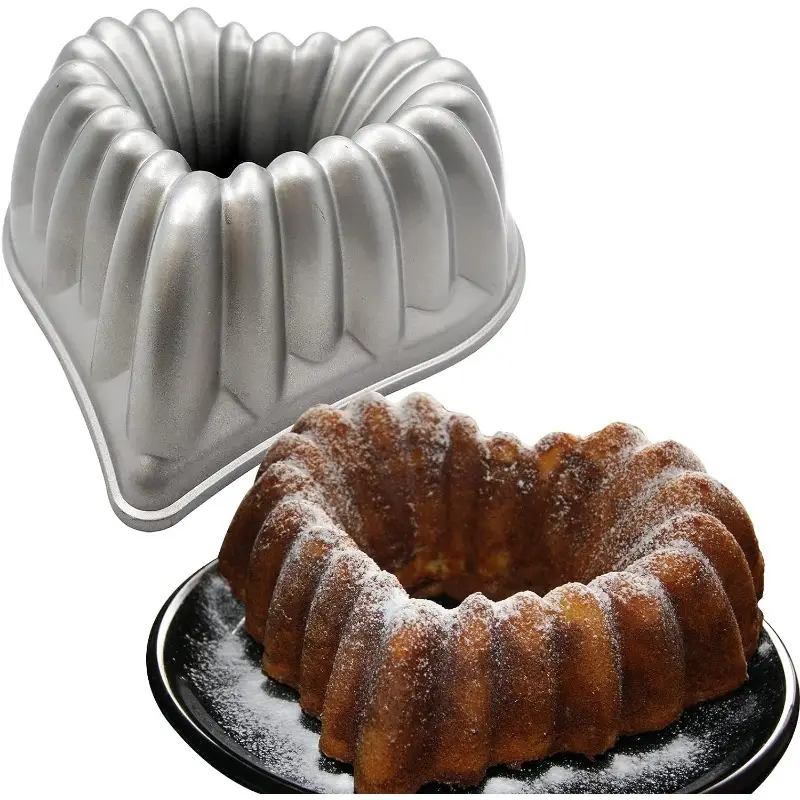 Charlotte Aluminum Cake Food Pan, Nordic Ware