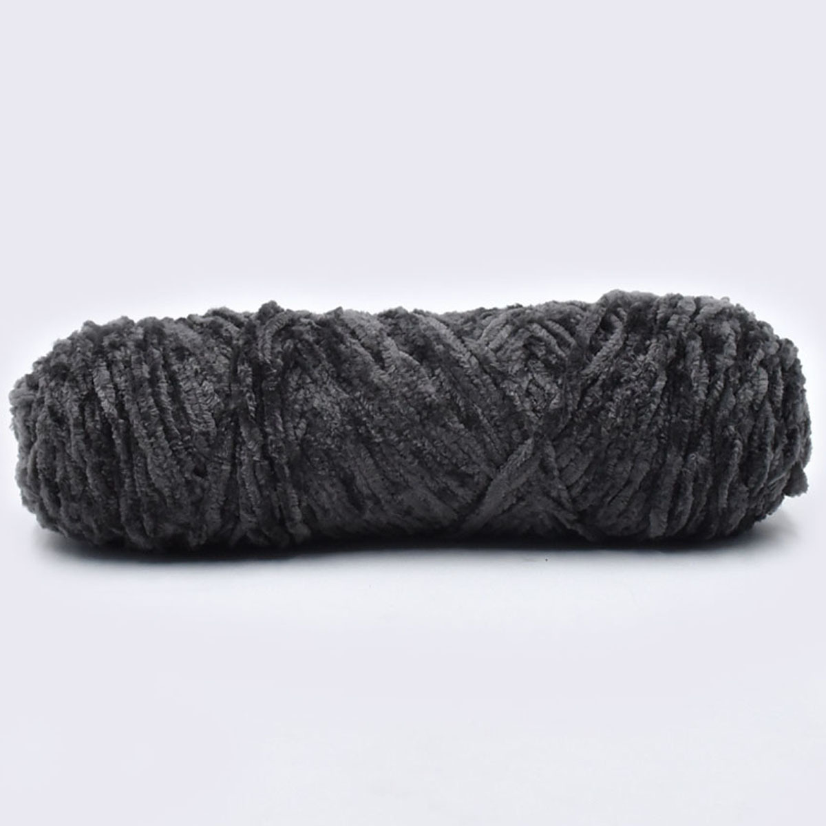 Chunky Knit Chenille Yarn Soft Velvet Yarn Crochet Knitting Blanket Yarn DIY Craft for Knit Sweaters, Blankets, Shoes, Scarves, Clothes, Black
