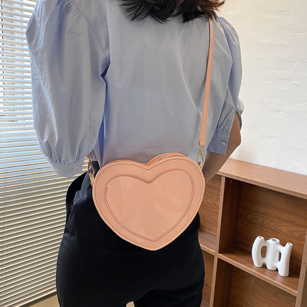 CGYGP Cute Heart Purse for Women Girls Vegan Leather Crossbody Satchels Shoulder Handbag with Wrist Strap