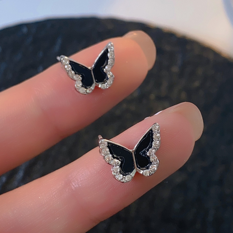 Dropship Exquisite Black Butterfly Inlaid With Shiny Rhinestone Tassel Faux Pearl  Decor Dangle Earrings Elegant Style Daily Wear Accessories to Sell Online  at a Lower Price
