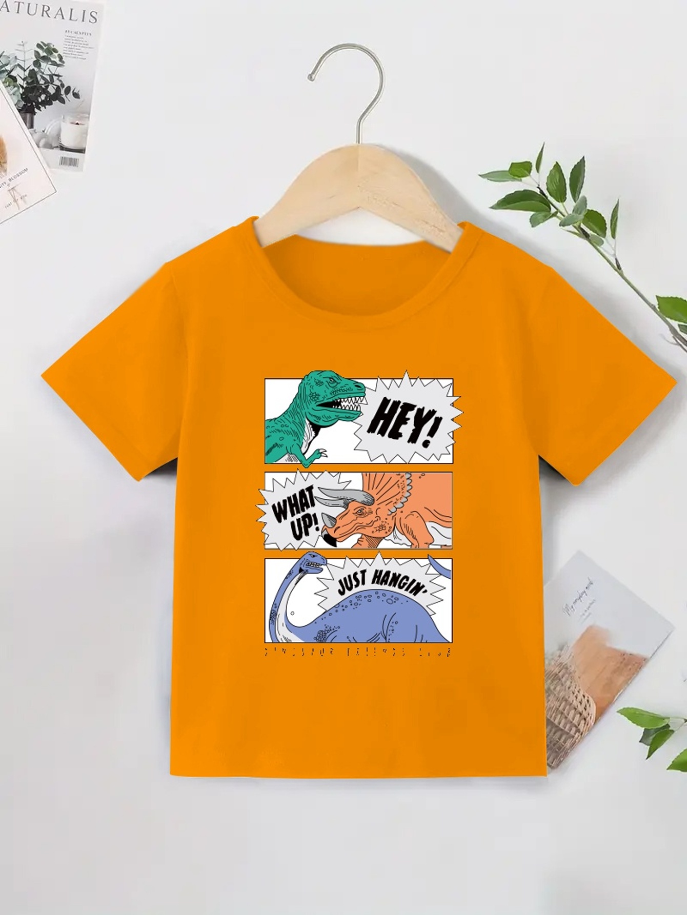 Maillot de bain rouge orangé à imprimé dinosaures enfant garçon