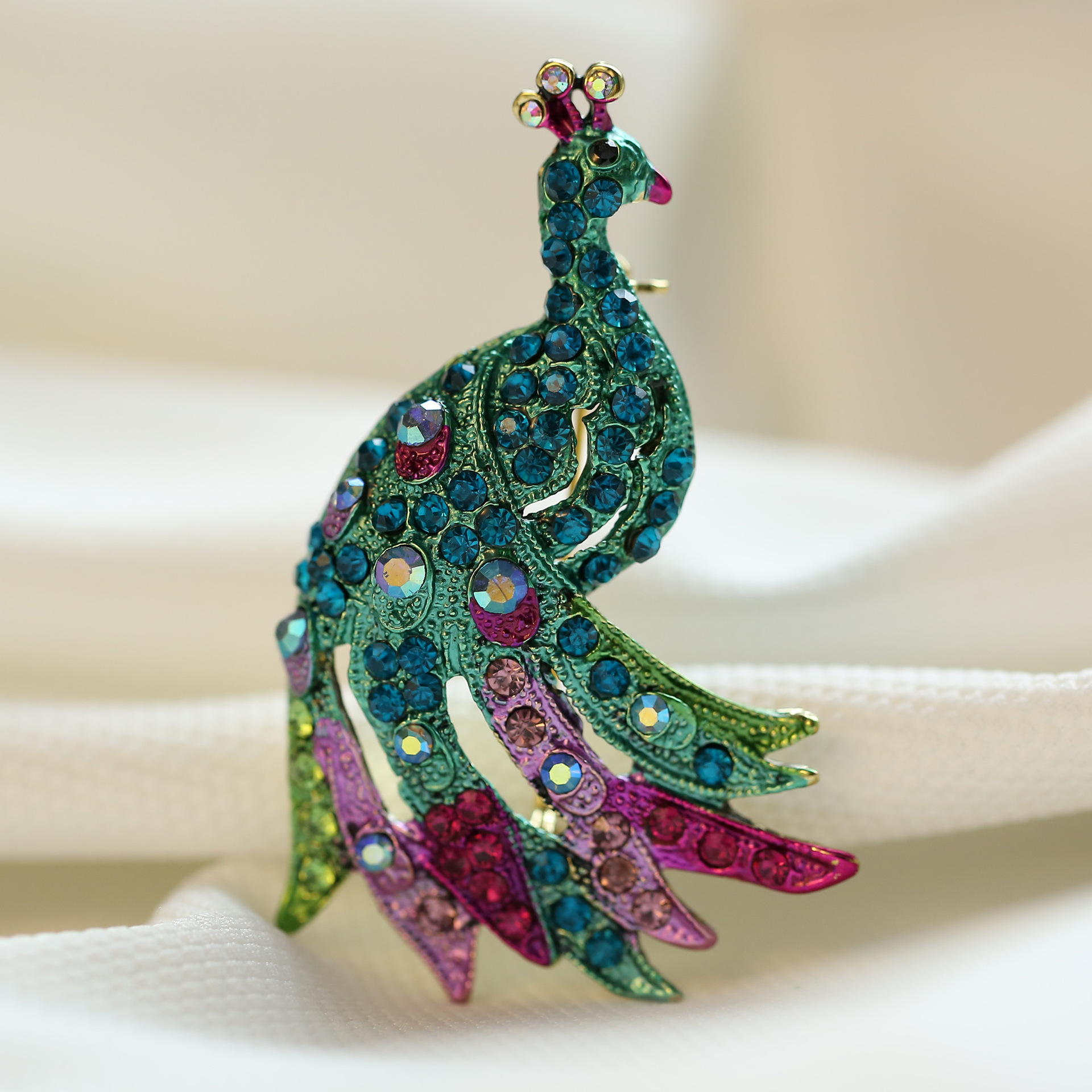Peacock Brooch Pin, Crystal Rhinestone Tassel Peacock Brooch Vintage  Peacock Pin Womens Brooches and Pins Jewelry Cloth Accessories