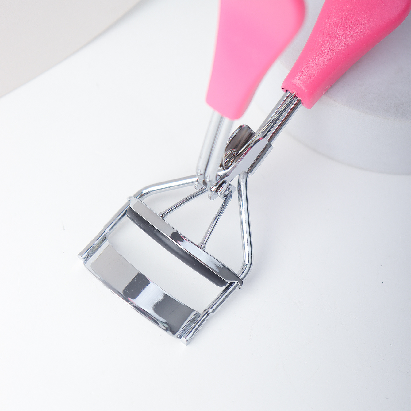 Eyelash Curler Makeup Tool for Perfectly Shaped Lashes