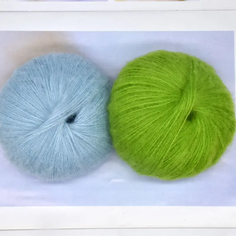 GENEMA 4 Rolls Long Plush Soft Cashmere Yarn Hand Knitted Thread for  Cardigan Scarf Crochet Wool Yarns 200 Grams 