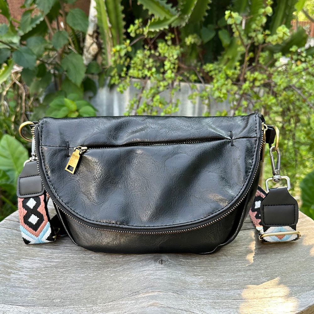 Vintage Chest Bag for Women Banana Bag Retro Waist Bag Design Causal  Crossbody Bag Handbags Travel Shoulder Bag Chest Fanny Pack