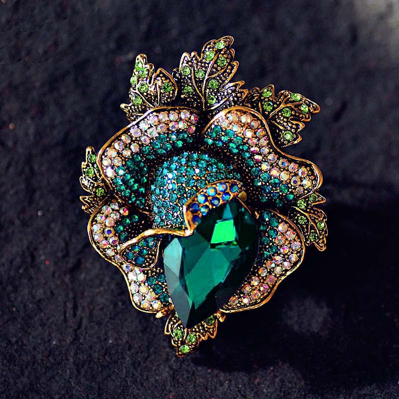 Dropship Elegant Crystal Blooming Rose Flower Brooch Lapel Pin