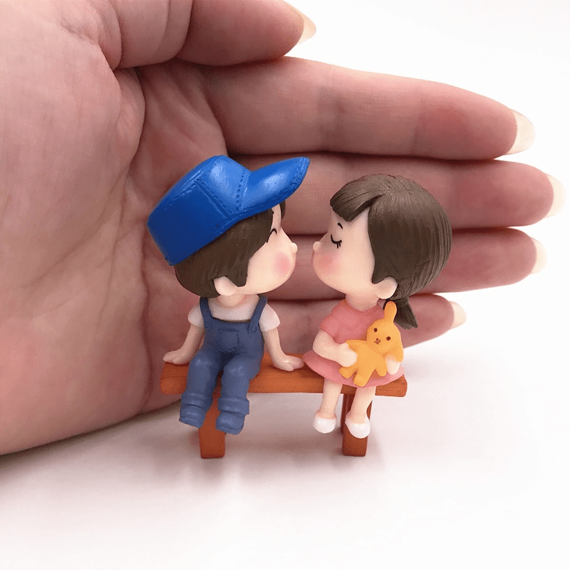 Cute Ornaments Couple Action Figurines Balloons Ornaments - Temu