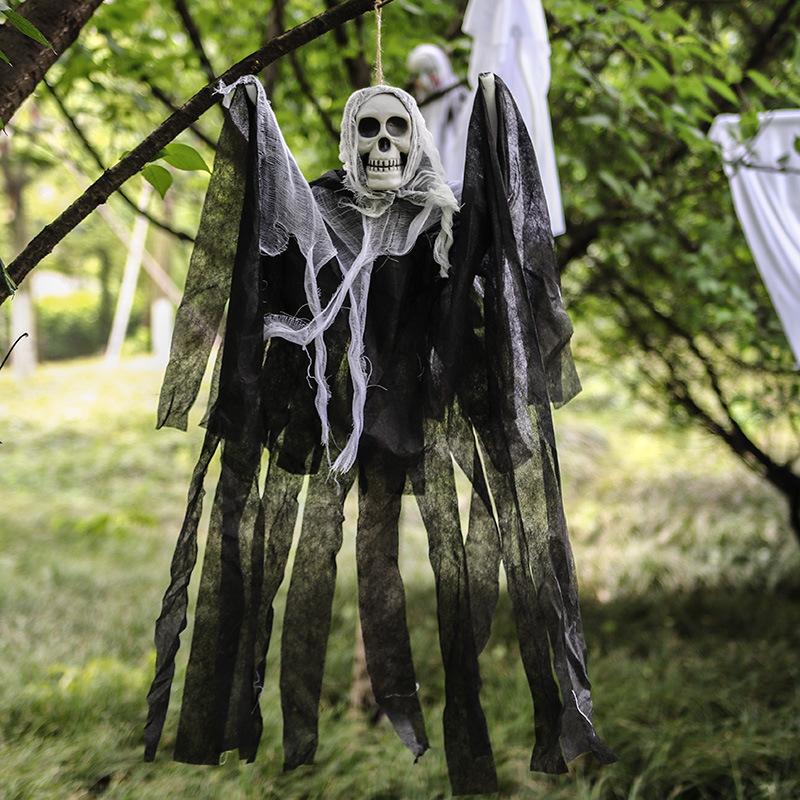 halloween decorations hanging ghosts skull head gauze ghost face haunted house entrance horror props ghost ornaments details 5