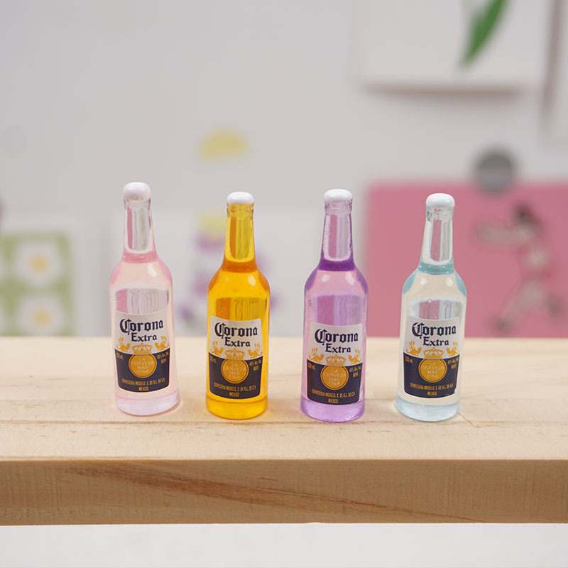 Mini botellas de Cava y Vino. Compra tus botellitas pequeñas en miniatura  al mejor precio.