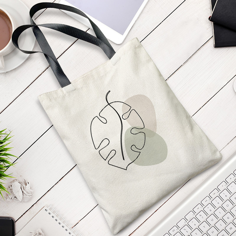 Shop: Minimalist Aesthetic Tote Bag Designs