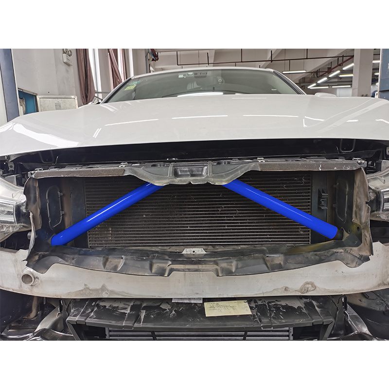 OYADM 2 Stück M-farbige Streifen-Aufkleber passend für M Performance,  dekorative Aufkleber auf beiden Seiten der Karosserie, Für 1Series 2Series  3Series 4Series 5Series M X1 X2 X3 X5 (weiß) : : Auto 