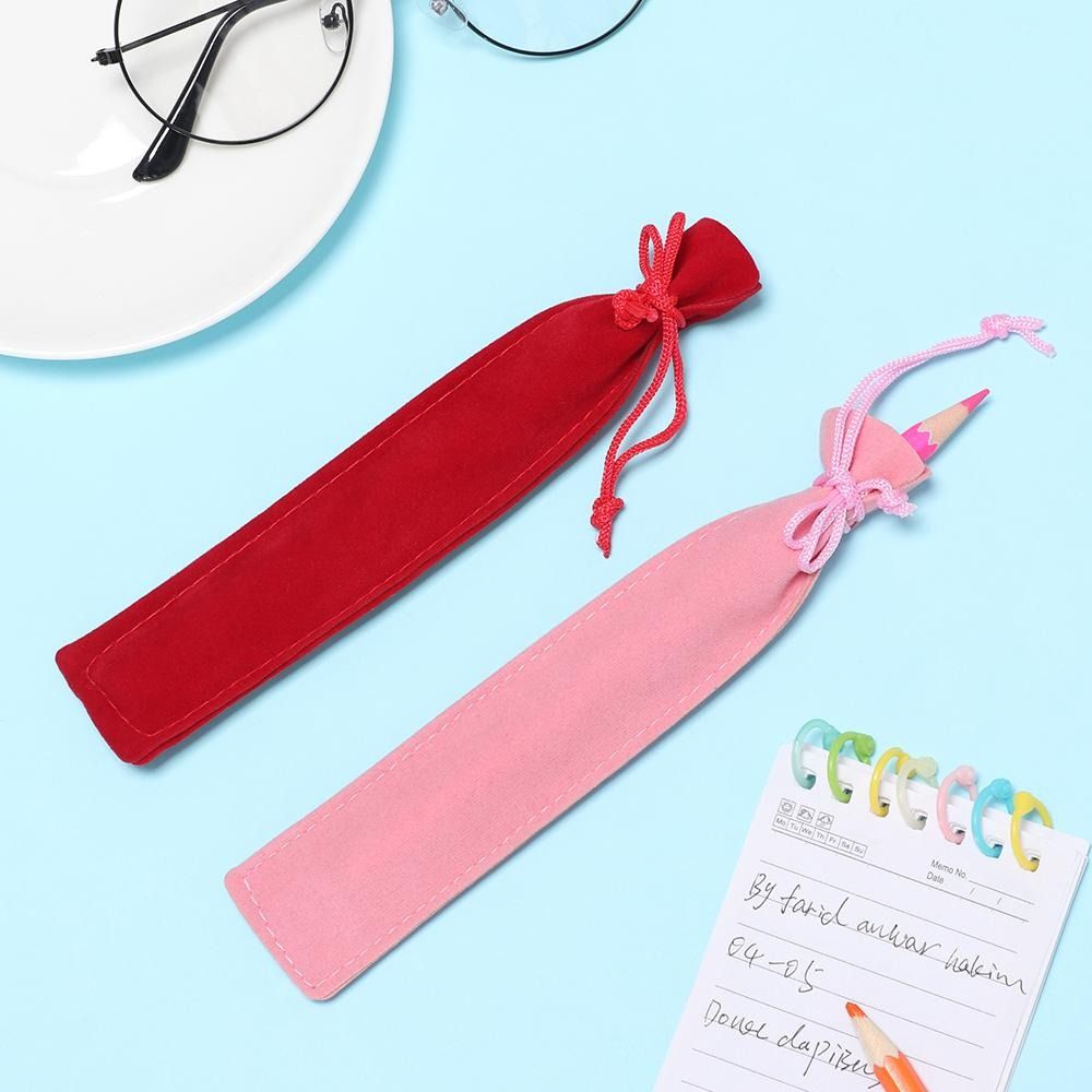 Penna Rosa con Ribbon di velluto