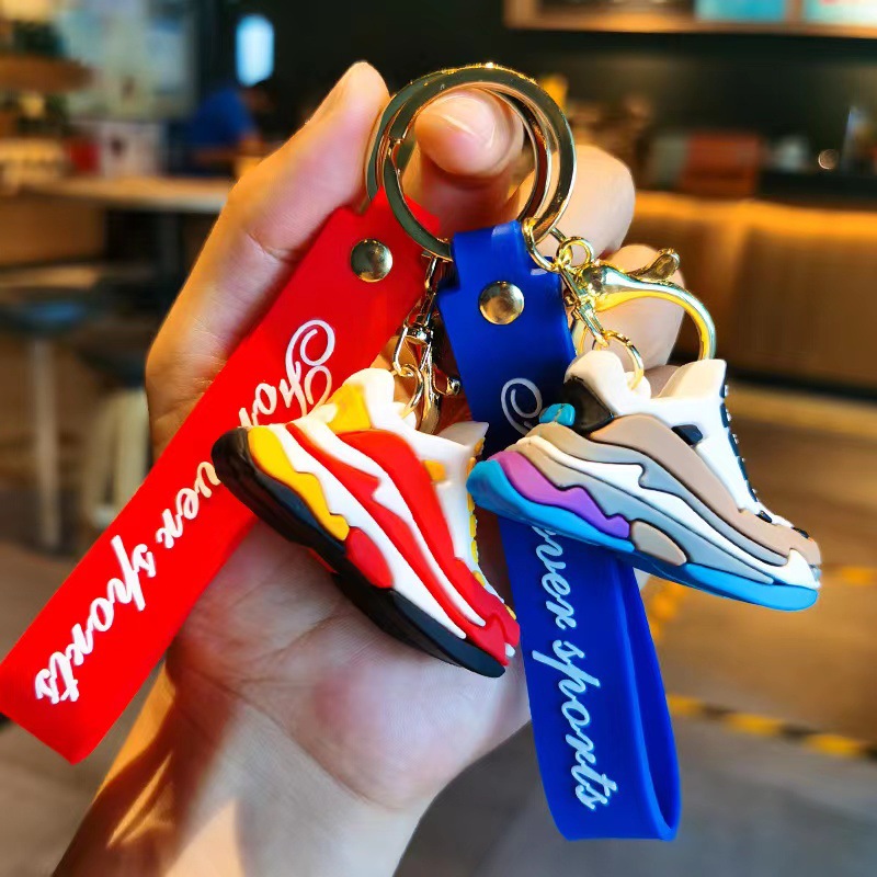 Sneaker Keychain for Car/Bike, Jordan Shoe Keychain/ Cartoon 3D Sneaker  Shoes Keychain Cute Car Key